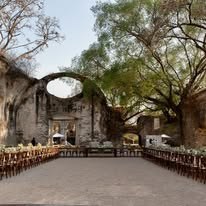 Entrada antigua de la hacienda